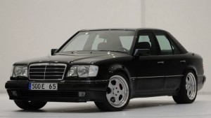 Brabus vende un W124 E500 con solo 252 km